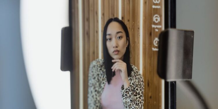 Illustration of App edit video: Top 5 ứng dụng chỉnh sửa chuyên nghiệp đỉnh cao