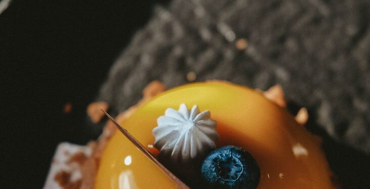 banh mousse xoai illustration for Bánh mousse xoài: Công thức làm bánh không cần lò nướng đỉnh nhất