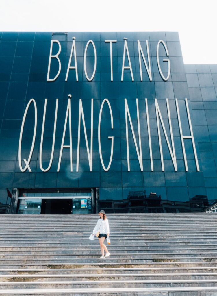 bao tang nghe thuat illustration for Bảo tàng nghệ thuật: Review địa điểm sống ảo cực chất cuối tuần
