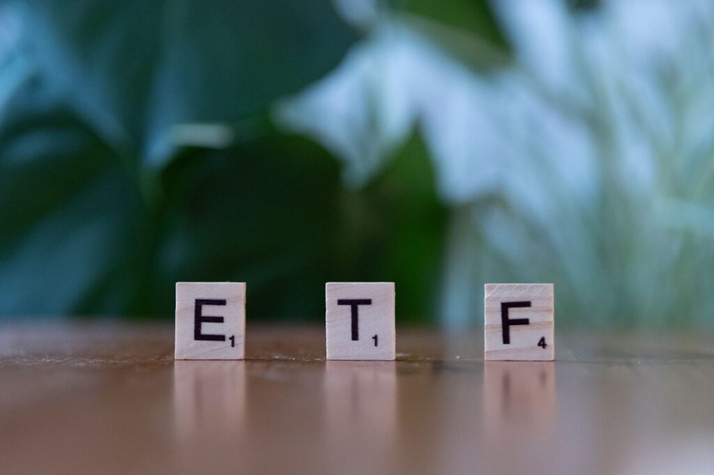 bitcoin etf la gi illustration for Bitcoin ETF là gì: Bước ngoặt giúp dòng tiền Wall Street bùng nổ