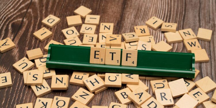 bitcoin etf la gi illustration for Bitcoin ETF là gì: Bước ngoặt giúp dòng tiền Wall Street bùng nổ