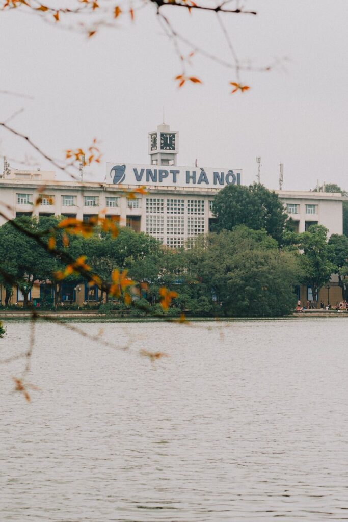 dia diem du lich gan ha noi trong ngay illustration for Địa điểm du lịch gần Hà Nội trong ngày: 10 lựa chọn
