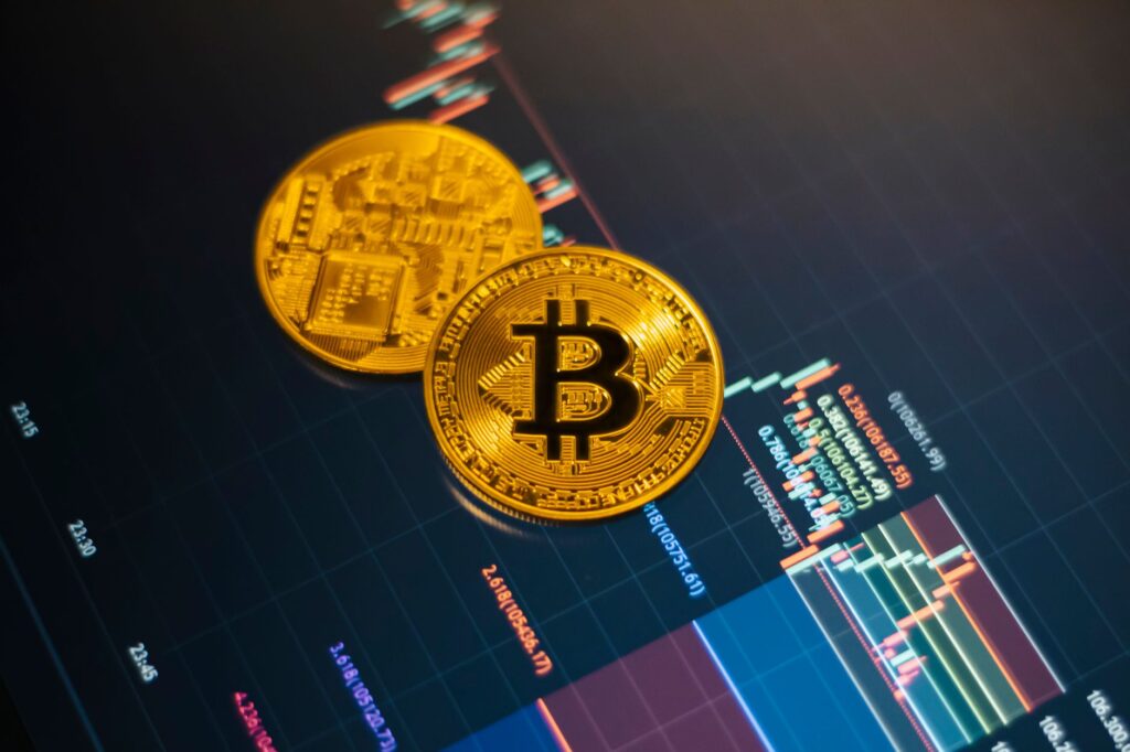 cac chi bao phan tich ky thuat de dung illustration for Cách đọc nến nhật crypto: Bí quyết xác định xu hướng ngắn hạn hiệu qu