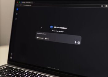 chatbot ai mien phi illustration for Chatbot AI miễn phí: Bí quyết tự động hóa chăm sóc khách hàng đỉnh ca