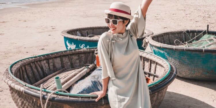 du lich da nang hoi an tu tuc illustration for Du lịch Đà Nẵng Hội An tự túc: Lịch trình 4 ngày tuyệt vời