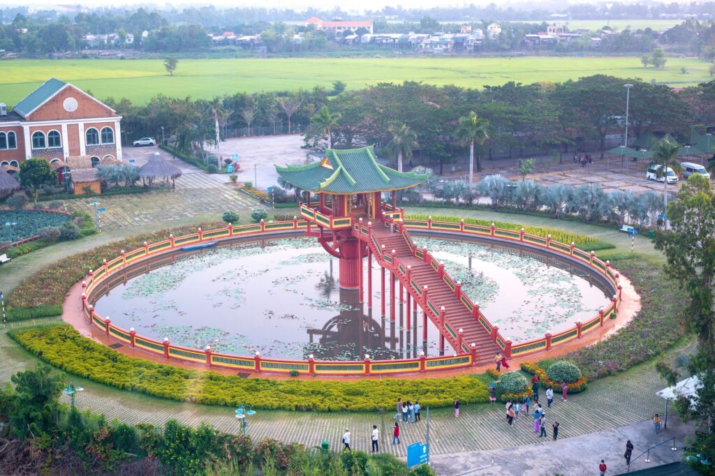 du lich chau doc tu tuc illustration for Du lịch Châu Đốc tự túc: Lịch trình khám phá địa điểm check-in t