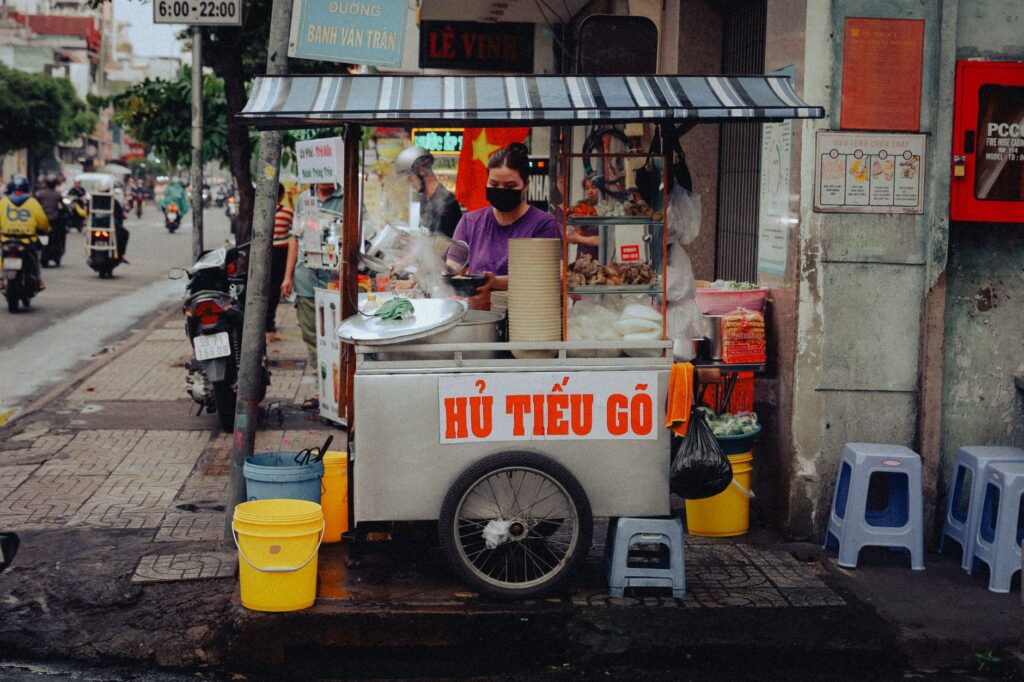 hu tieu nam vang illustration for Hủ Tiếu Nam Vang: Review Quán Ăn Đêm Sài Gòn Tuyệt Nhất