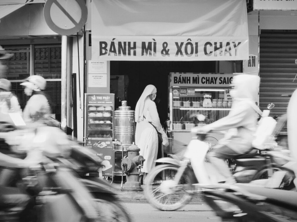 hu tieu nam vang illustration for Hủ Tiếu Nam Vang: Review Quán Ăn Đêm Sài Gòn Tuyệt Nhất
