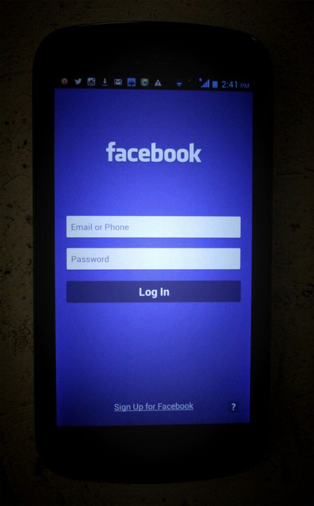 lay lai facebook illustration for Lấy lại Facebook bị hack: Mẹo khôi phục tài khoản cực hiệu quả