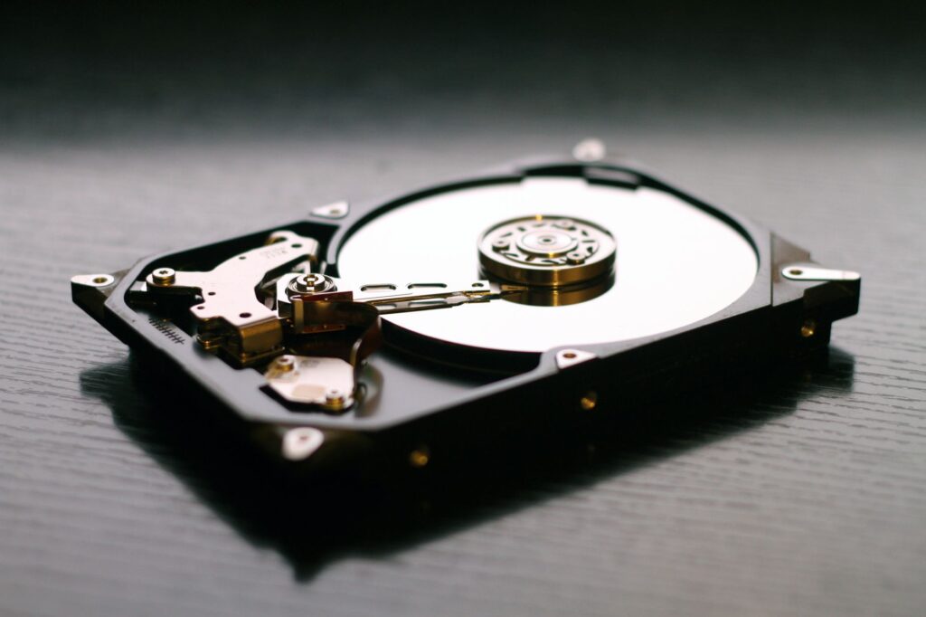 loi full disk 100 illustration for Lỗi full disk 100: Cách tối ưu Windows hiệu quả nhất ngay!