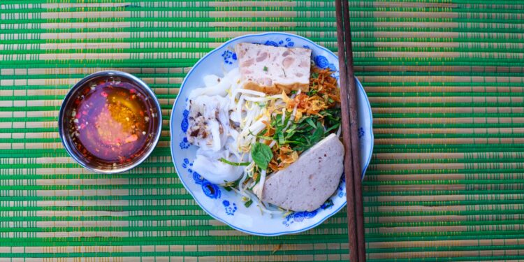 mat ho chieu o nuoc ngoai illustration for Mất hộ chiếu ở nước ngoài: Cách xử lý hiệu quả, an toàn