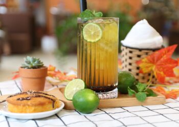 tra chanh gia tay illustration for Trà chanh giã tay: Công thức pha chế cực đỉnh giải nhiệt hot trend