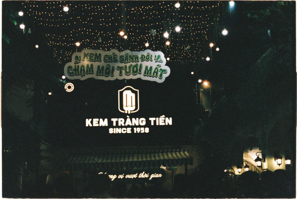 tra chieu sang chanh illustration for Trà chiều sang chảnh: Review 7 địa điểm check-in sống ảo cực chất
