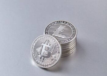 vi lanh crypto illustration for Ví lạnh crypto: Đánh giá 5 loại ví lưu trữ coin bảo mật tốt nhất
