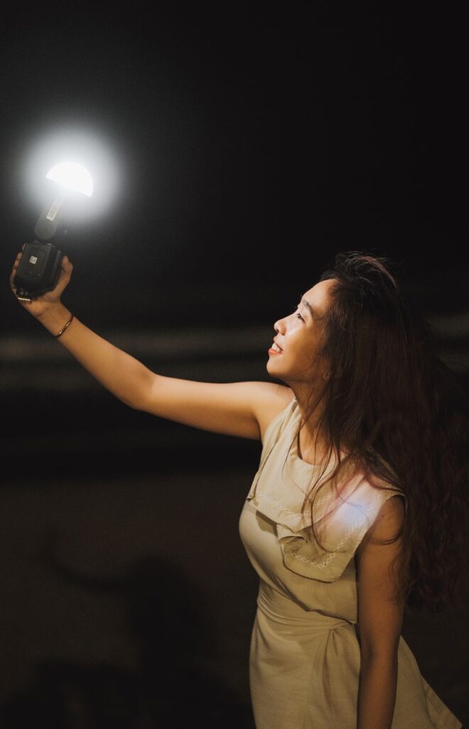 den flash goi den illustration for Đèn flash gọi đến: Mẹo kích hoạt thông báo nháy sáng cực đỉnh