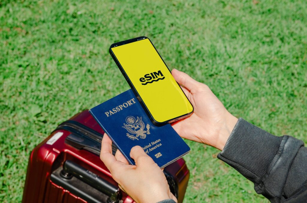 cai dat esim illustration for Cài đặt eSIM: Hướng dẫn chi tiết cách sử dụng cực đơn giản