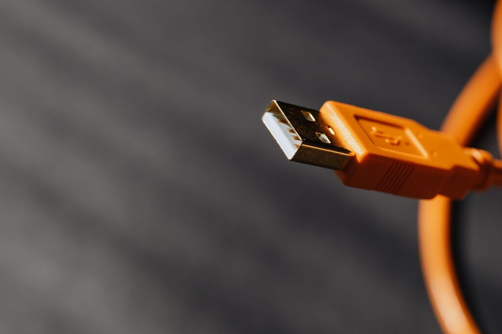 cai win bang usb illustration for Cài win bằng USB: Hướng dẫn tạo USB Boot cực dễ dàng