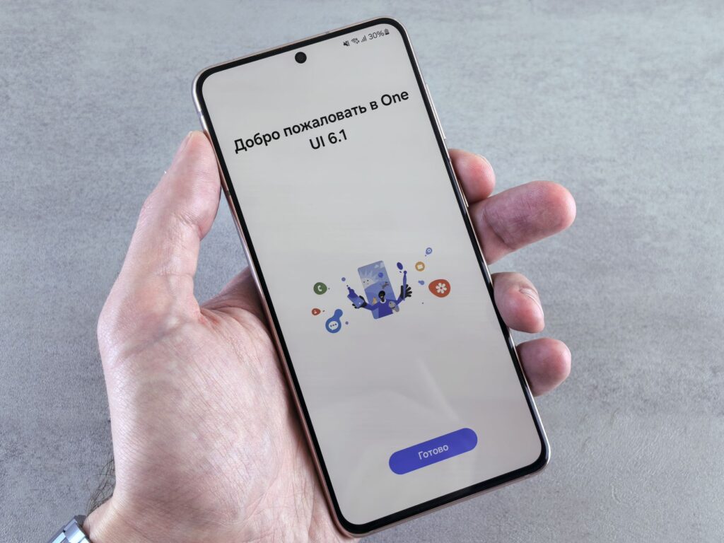 che do mot tay android illustration for Chế độ một tay Android: Mẹo thao tác nhanh cực đỉnh cho bạn