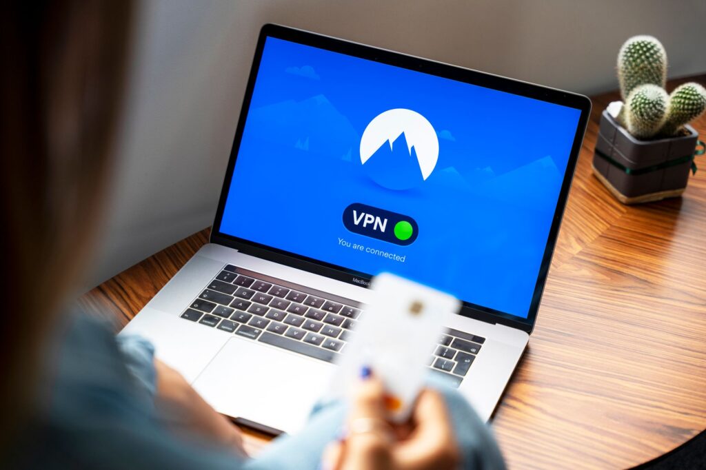 Illustration of Remote Desktop Windows: Hướng dẫn điều khiển máy tính từ xa hiệu quả