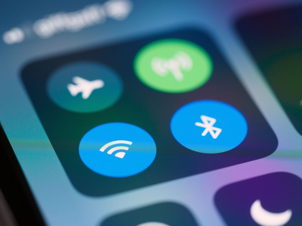 cach xem mat khau wifi tren iphone illustration for Cách xem mật khẩu WiFi trên iPhone: Mẹo cực nhanh và hiệu qu