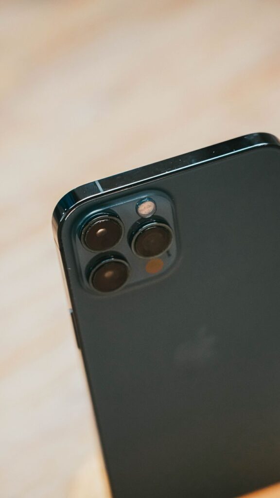 iPhone đang dùng bị sập nguồn: 5 Cách khắc phục cực hiệu quả