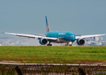 Illustration of Mẹo săn vé máy bay giờ chót giá rẻ: Bí quyết tiết kiệm nhất